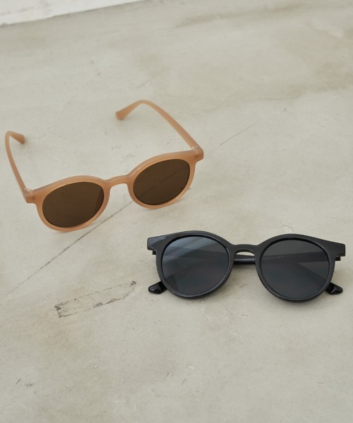 Auntie Rosa Holiday（アンティローザホリデー）の「クラシックラウンドサングラス（サングラス・レディース・ブラック/ベージュ・FREE）」の2枚目の写真