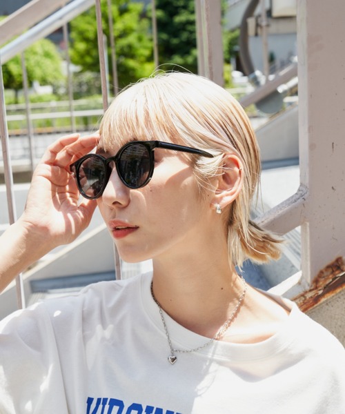 Auntie Rosa Holiday（アンティローザホリデー）の「クラシックラウンドサングラス（サングラス・レディース・ブラック/ベージュ・FREE）」の3枚目の写真