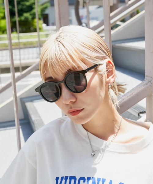 Auntie Rosa Holiday（アンティローザホリデー）の「クラシックラウンドサングラス（サングラス・レディース・ブラック/ベージュ・FREE）」の4枚目の写真