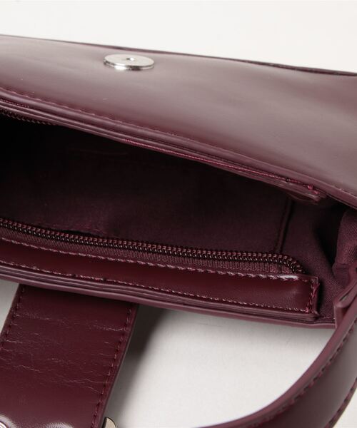 archives（アルシーヴ）の「バックルＨＯＢＯバッグ（ハンドバッグ・レディース・グレイッシュベージュ/ワイン/ブラック・FREE）」の19枚目の写真