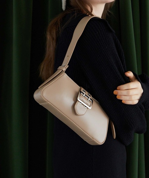 archives（アルシーヴ）の「バックルＨＯＢＯバッグ（ハンドバッグ・レディース・グレイッシュベージュ/ワイン/ブラック・FREE）」の21枚目の写真