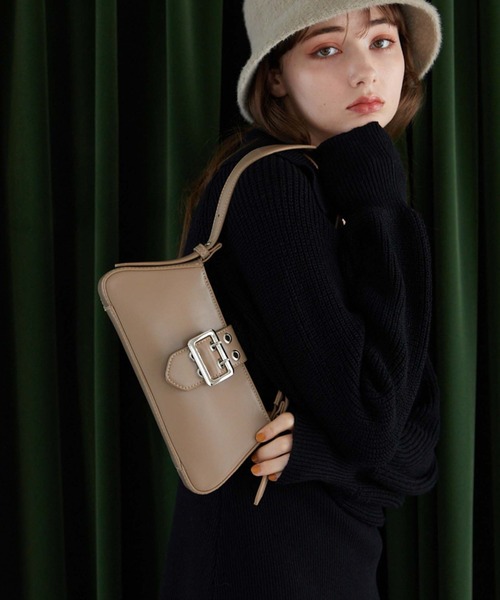 archives（アルシーヴ）の「バックルＨＯＢＯバッグ（ハンドバッグ・レディース・グレイッシュベージュ/ワイン/ブラック・FREE）」の22枚目の写真