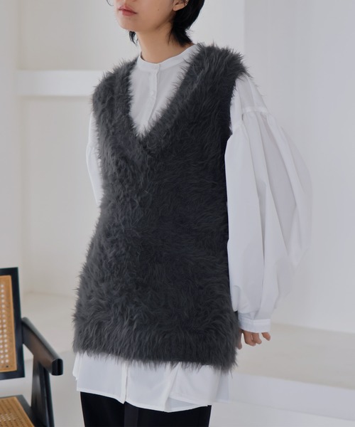 LIAN(リアン)の「フェザーヤーンベスト(ベスト・レディース・チャコールグレー/アイボリー/グレー・FREE)」の7枚目の写真