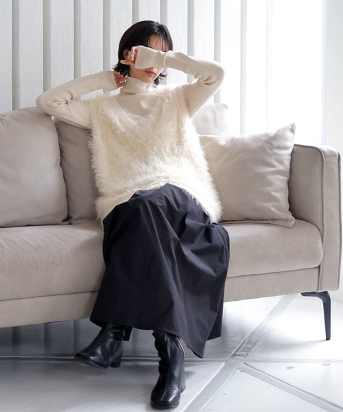 LIAN(リアン)の「フェザーヤーンベスト(ベスト・レディース・チャコールグレー/アイボリー/グレー・FREE)」の15枚目の写真