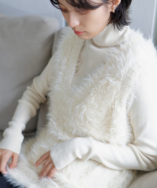 LIAN(リアン)の「フェザーヤーンベスト(ベスト・レディース・チャコールグレー/アイボリー/グレー・FREE)」の16枚目の写真