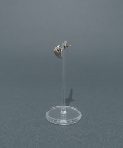 flower(フラワー)の「ハートピアス(ピアス(片耳用)・レディース・シルバー/ゴールド・FREE)」の7枚目の写真