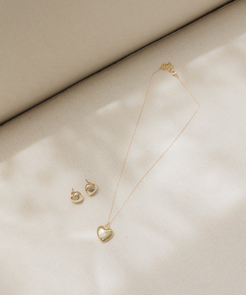 flower(フラワー)の「ハートピアス(ピアス(片耳用)・レディース・シルバー/ゴールド・FREE)」の5枚目の写真