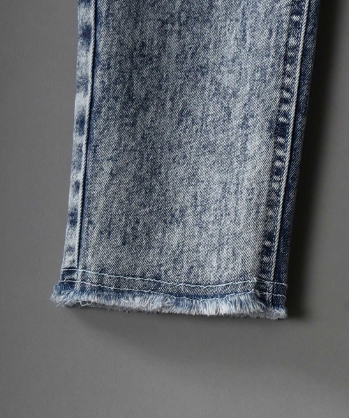 SITRY(シトリー)の「super stretch damaged denim skinny pants/スーパーストレッチ ダメージデニム スキニーパンツ(デニムパンツ・メンズ・ワンウォッシュ/ブラック/ケミカルウォッシュ/ブラック系その他/ライトインディゴブルー・LL/M/L)」の7枚目の写真