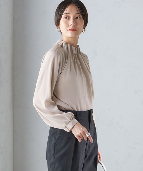 【セール】〈手洗い可能〉ネック ギャザー ソリッド 起毛 サテン ブラウス（シャツ/ブラウス）｜SHIPS（シップス）