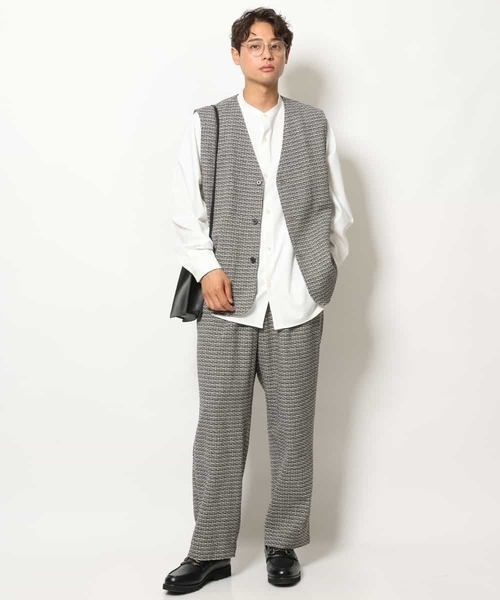 a.v.v（アーヴェヴェ）の「ワンサイズツイードベスト（ベスト・メンズ・ベージュ・53）」の2枚目の写真