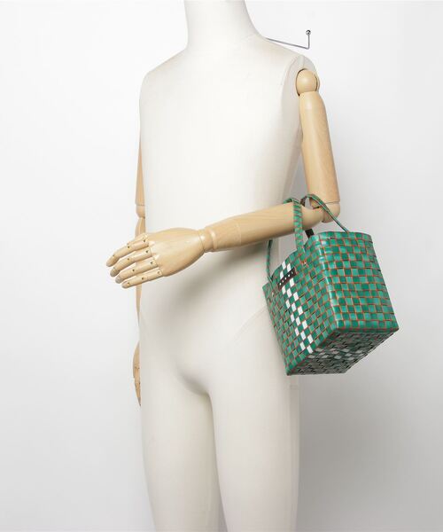 MARNI（マルニ）の「キッズ カゴバッグ マルシェ（かごバッグ・キッズ・ライトピンク/ホワイト系その他/グリーン/パープル/その他2/ホワイト・UNI）」の22枚目の写真