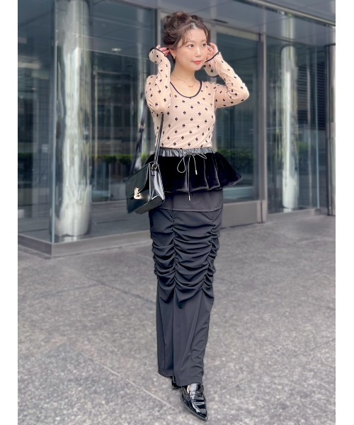 【新品未使用】ソリン sorin スワンレイク Uネックトップ ベージュ 人気商品につき待望の再入荷】SWAN LAKE U-NECK TOP/スワンレイク U