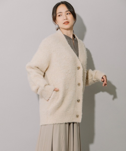 Munich（ミューニック）の「ブークレーヤーンブラッシュニットVネックカーディガン（カーディガン/ボレロ・レディース・グレイッシュベージュ/アイボリー/ブルー・FREE）」の5枚目の写真