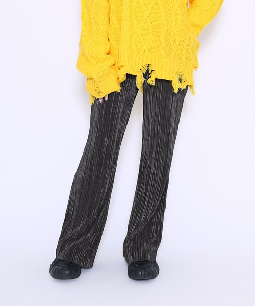 PUNYUS（プニュズ）の「クリスタルプリーツフレアパンツ（その他パンツ・レディース・ダークグリーン/ダークグレー/ブラック・1/4/3/2）」の6枚目の写真