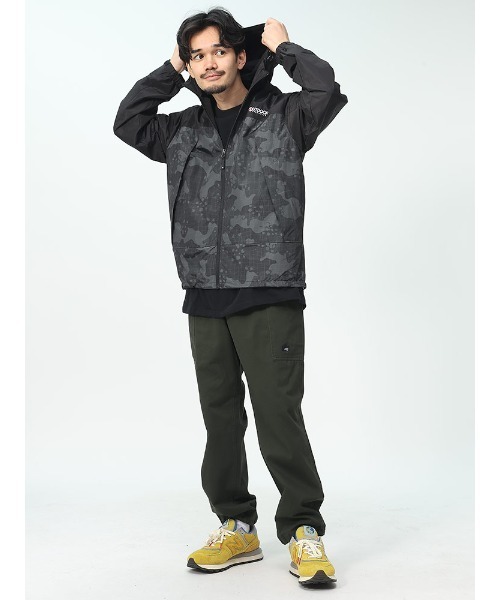 迷彩 ナイロンジャケット フード付き NEW ERA 迷彩柄 フード付きナイロンジャケット - メルカリ