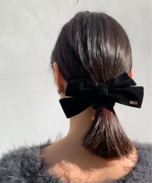 E&C closet…（イーアンドシークローゼット）の「ビックベロアリボンヘアゴム（ヘアゴム・レディース・ブラック・FREE）」の17枚目の写真