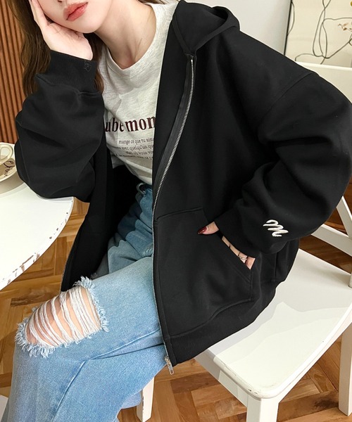 LOULOU select(ルルセレクト)の「TC裏毛袖ワンポイントバック刺繍ジップアップパーカー(パーカー・レディース・ブラック/アイボリー/ベージュ/オートミール・M/L)」の7枚目の写真