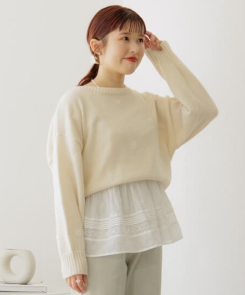flower(フラワー)の「エアリーエンブロイダリーニット(ニット/セーター・レディース・ピンク/アイボリー・FREE)」の1枚目の写真