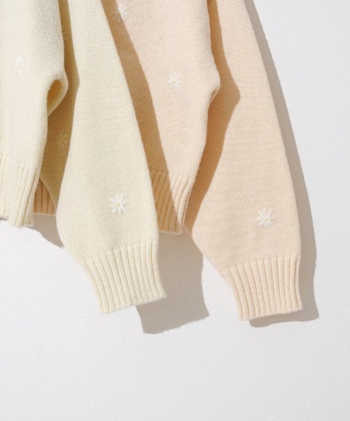 flower(フラワー)の「エアリーエンブロイダリーニット(ニット/セーター・レディース・ピンク/アイボリー・FREE)」の18枚目の写真