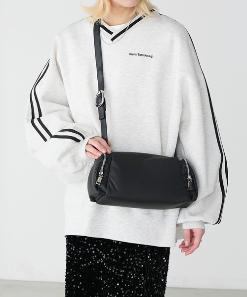 BONLECILL(ボンルシール)の「サイドポケットスクエアショルダーバッグ(ショルダーバッグ・レディース・シルバー/ブラック/ブラウン・FREE)」の5枚目の写真