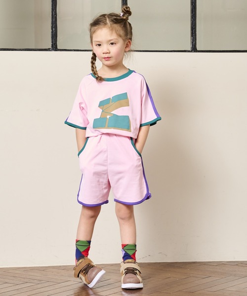 BIG FIELD（ビッグフィールド）の「サイドラインアルファベットTシャツ/UVカット（80～150cm）（Tシャツ/カットソー・キッズ・エメラルド/ライトピンク/オフホワイト・110/100/150/130/120/140/95/90/80）」の3枚目の写真