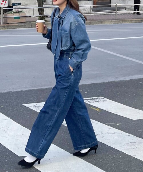 fredy emue(フレディエミュ)の「セミワイドデニムパンツ(デニムパンツ・レディース・ブルー/サックスブルー・38/36)」の5枚目の写真