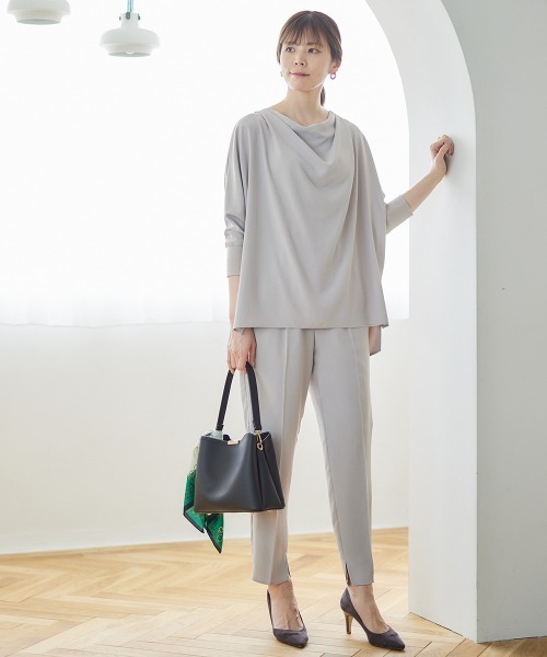 12Twelve Agenda(トゥエルブ アジェンダ)の「ウォッシャブル袖先リブゆるブラウス(シャツ/ブラウス・レディース・サックスブルー/アイボリー/チャコールグレー/グレイッシュベージュ・M)」の21枚目の写真
