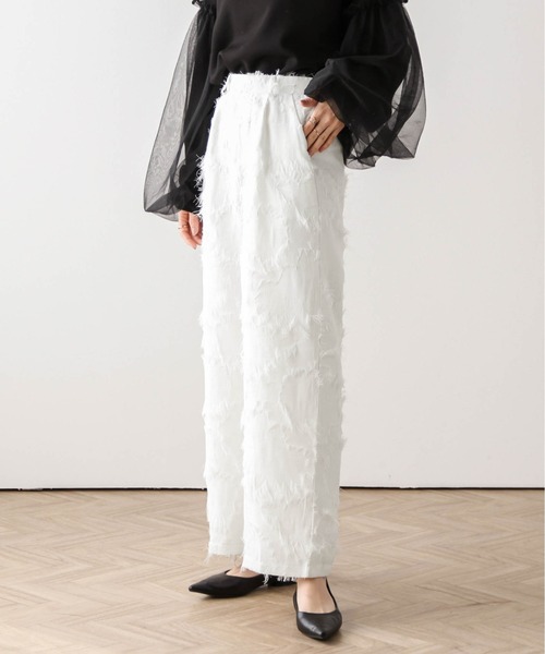 AMELY(エミリー)の「フリンジストレートパンツ(その他パンツ・レディース・ホワイト/ブラック・L/M)」の6枚目の写真