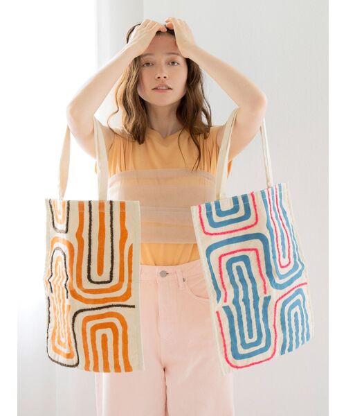 beej（ビージ）の「beej別注 カラートートバッグ（トートバッグ・レディース・ブルー/オレンジ・FREE）」の10枚目の写真