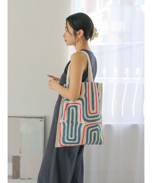 beej（ビージ）の「beej別注 カラートートバッグ（トートバッグ・レディース・ブルー/オレンジ・FREE）」の13枚目の写真