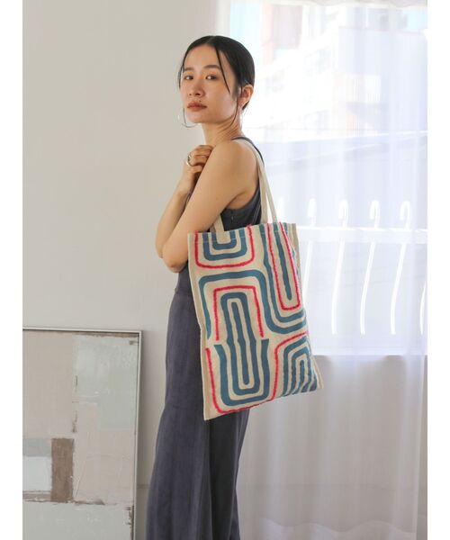 beej（ビージ）の「beej別注 カラートートバッグ（トートバッグ・レディース・ブルー/オレンジ・FREE）」の14枚目の写真