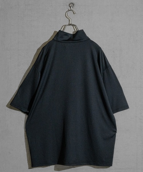 JOHN'S CLOSET(ジョンズクローゼット)の「【a】とろみジョーゼット フラワーエンブロイダリー ハーフジップ(Tシャツ/カットソー・メンズ・ブルー/グレイッシュベージュ/ブラック・MEDIUM/LARGE)」の16枚目の写真