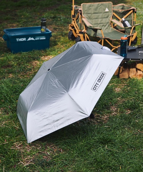 niko and...（ニコアンド）の「【晴雨兼用】【CITY CREEK】折りたたみ傘（折りたたみ傘・レディース・ブラック/グレー/シルバー・0）」の4枚目の写真