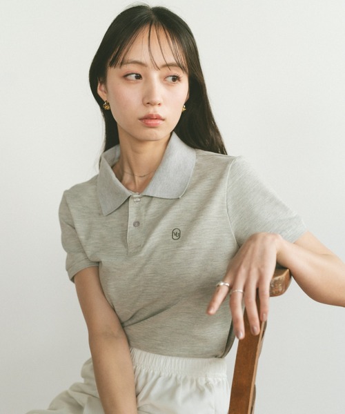 VANNIE U（ヴァニーユー）の「オーバルロゴポロシャツ（ポロシャツ・レディース・ブルー/アイボリー/ライトグレー/ベージュ/ネイビー・FREE）」の22枚目の写真