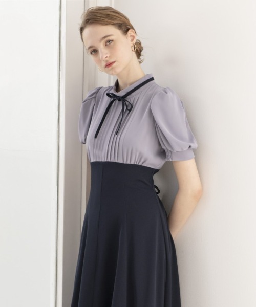 AND COUTURE（アンドクチュール）の「配色切替ピンタックドレス