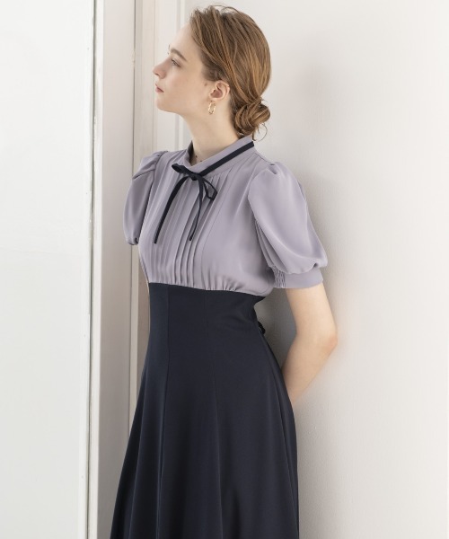 AND COUTURE（アンドクチュール）の「配色切替ピンタックドレス