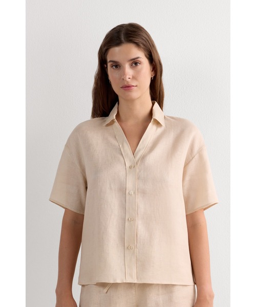 Intimissimi(インティミッシミ)の「The Pure Linen リネンファブリック ショートスリーブ シャツ(Tシャツ/カットソー・レディース・ホワイト/サンドベージュ/インディゴブルー/スカイブルー/カーキ/ピンクベージュ・M/S/L)」の1枚目の写真