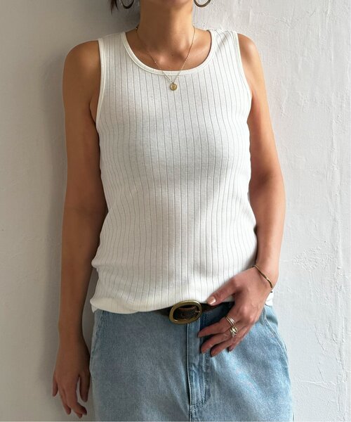 LBC（エルビーシー）の「【着やせ効果抜群】コットンUSA針抜きタンクトップ（タンクトップ・レディース・ダークオリーブ/ブラック/ベージュ/オレンジ/ホワイト・L/M）」の17枚目の写真