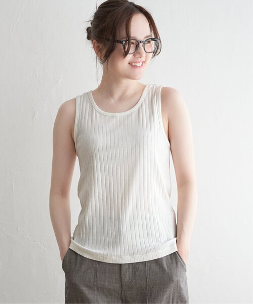 LBC（エルビーシー）の「【着やせ効果抜群】コットンUSA針抜きタンクトップ（タンクトップ・レディース・ダークオリーブ/ブラック/ベージュ/オレンジ/ホワイト・L/M）」の18枚目の写真