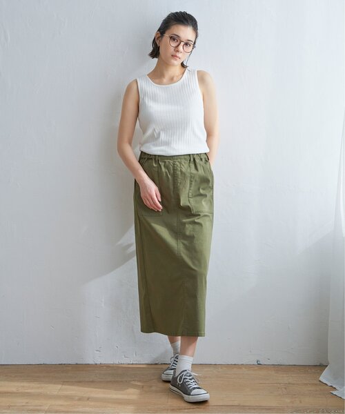 LBC（エルビーシー）の「【着やせ効果抜群】コットンUSA針抜きタンクトップ（タンクトップ・レディース・ダークオリーブ/ブラック/ベージュ/オレンジ/ホワイト・L/M）」の22枚目の写真