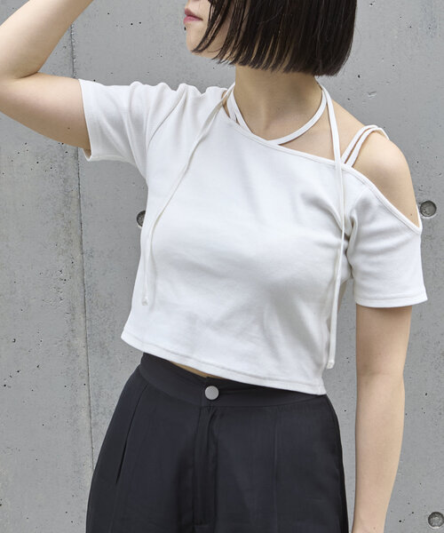 RAY CASSIN(レイカズン)の「ワンショルチョーカーTシャツ(Tシャツ/カットソー・レディース・ホワイト/ブラック/ピンク・FREE)」の11枚目の写真