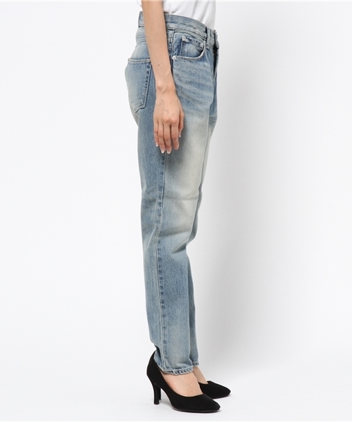 URBAN RESEARCH（アーバンリサーチ）の「UR テーパードデニム（デニムパンツ・レディース・ライトインディゴブルー・38/36）」の3枚目の写真