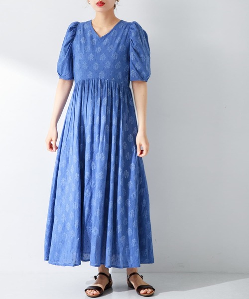 URBAN RESEARCH Sonny Label（アーバンリサーチサニーレーベル）の「コットンプリントフラワーワンピース（ワンピース・レディース・ブラック/ブルー/ラベンダー・FREE）」の2枚目の写真