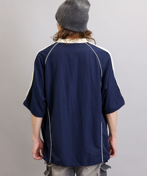 SPINNS(スピンズ)の「【ユニセックスで着用可能】半袖サッカーTシャツ(Tシャツ/カットソー・メンズ・ネイビー/ブラウン/ブラック・ONESIZE)」の16枚目の写真