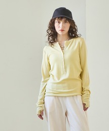 「KHA:KI/カーキ」ソフトヘンリーネックトップ