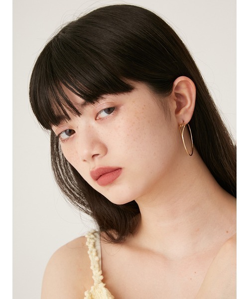 LILY BROWN(リリーブラウン)の「ハートフープピアス(ピアス(両耳用)・レディース・シルバー/ゴールド・FREE)」の3枚目の写真