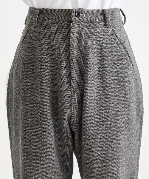 sulvam（サルバム）の「【sulvam / サルバム】HERRINGBONE SIDE LINE PANTS（スラックス・メンズ・グレー・S/M）」の6枚目の写真