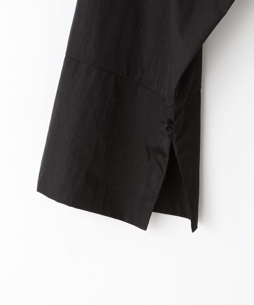 LOWRYS FARM（ローリーズファーム）の「ナイロンフリルシャツワンピースＬＳ　 145391（シャツワンピース・キッズ・ブラック/ホワイト・FREE）」の6枚目の写真