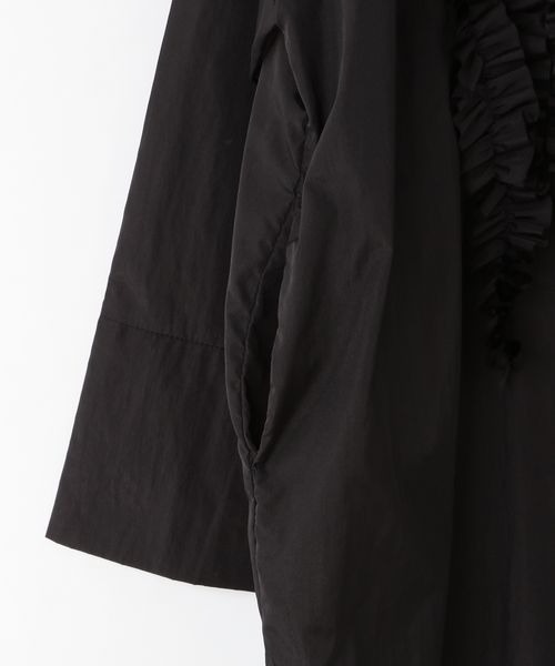 LOWRYS FARM（ローリーズファーム）の「ナイロンフリルシャツワンピースＬＳ　 145391（シャツワンピース・キッズ・ブラック/ホワイト・FREE）」の8枚目の写真