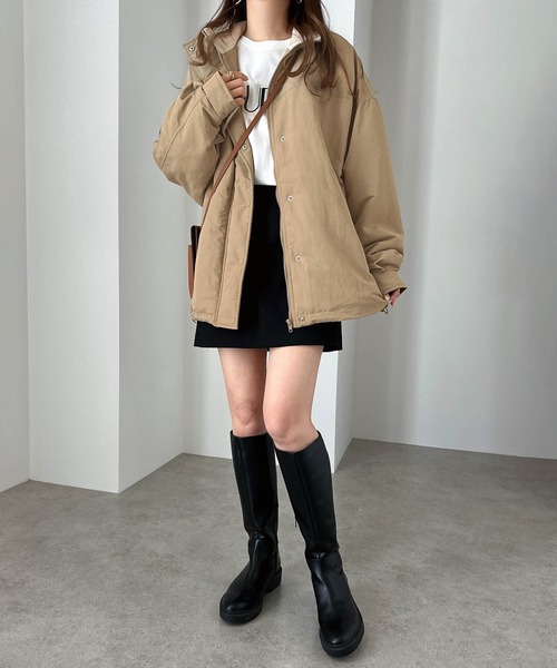 andme(アンドミー)の「スタンドカラーボリューム中綿ダウンジャケット(ブルゾン・レディース・ベージュ/ブラック/アイボリー・S/M)」の17枚目の写真